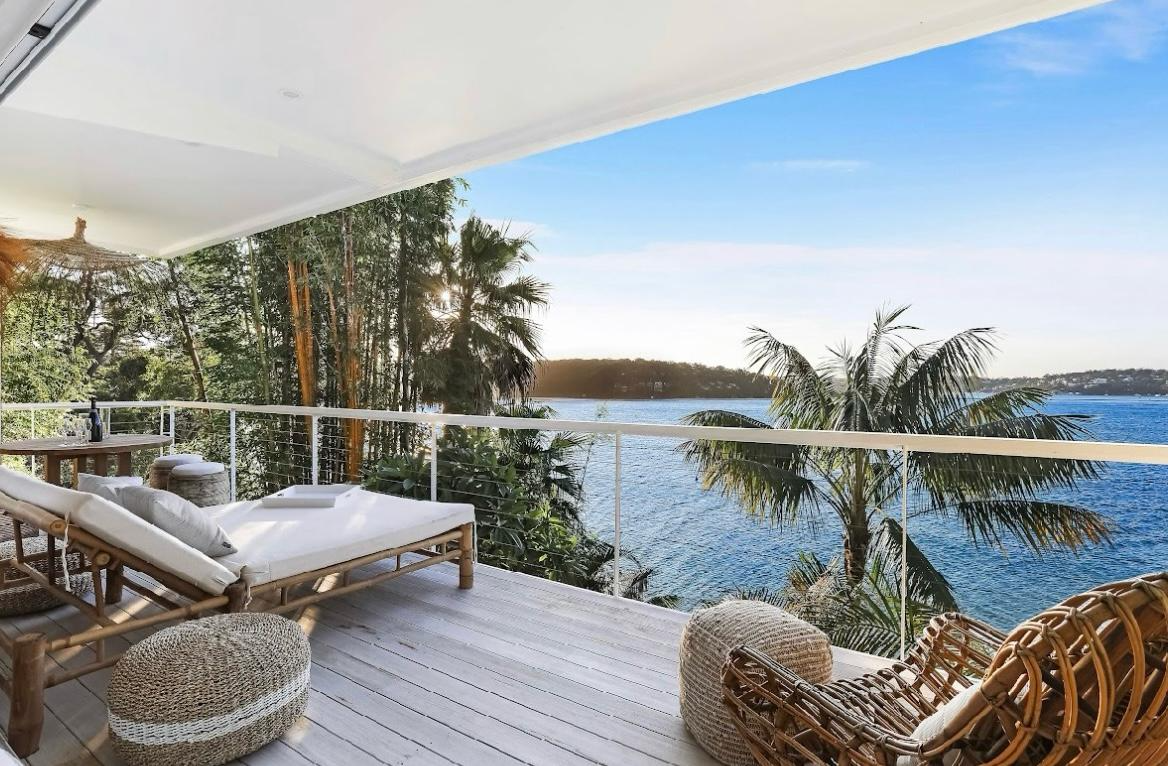 Coastal pavilion with ocean views and natural textures